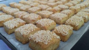 Nefis aromasıyla sirkeli, mahlepli ağızda dağılan tuzlu kurabiye tarifi sende yapsana yemek tarifleri web sitesinde.