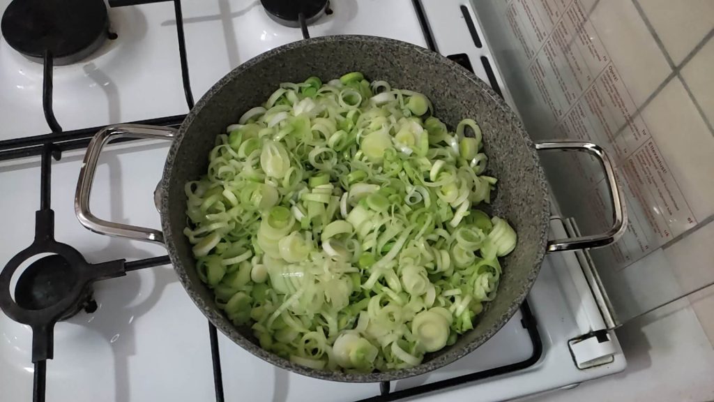 Lezzetli pırasa yemeği tarifi nasıl yapılır? Tüm ayrıntılarıyla bu tarifte.