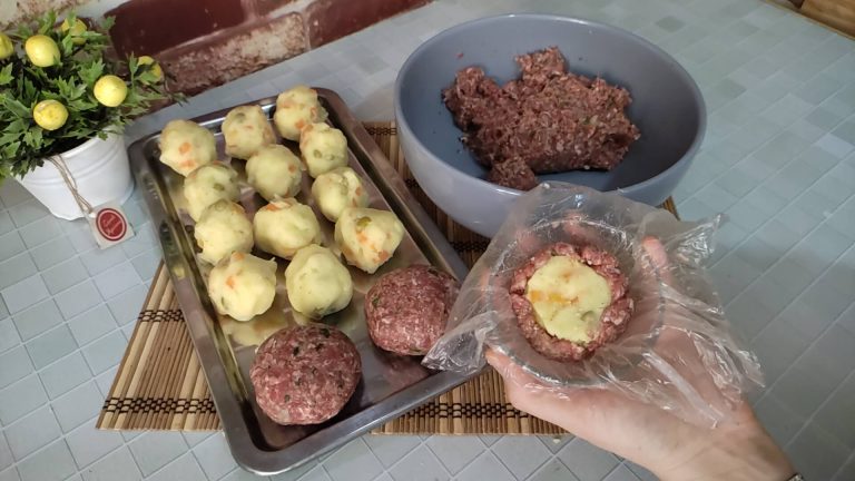 Patates dolgulu köfte servisi