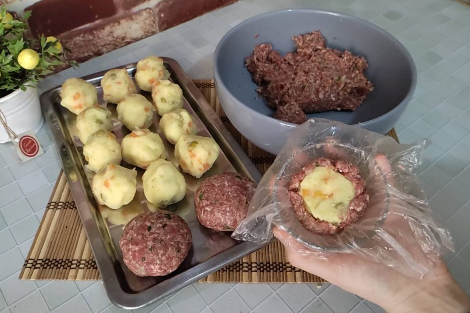 Patates dolgulu köfte servisi